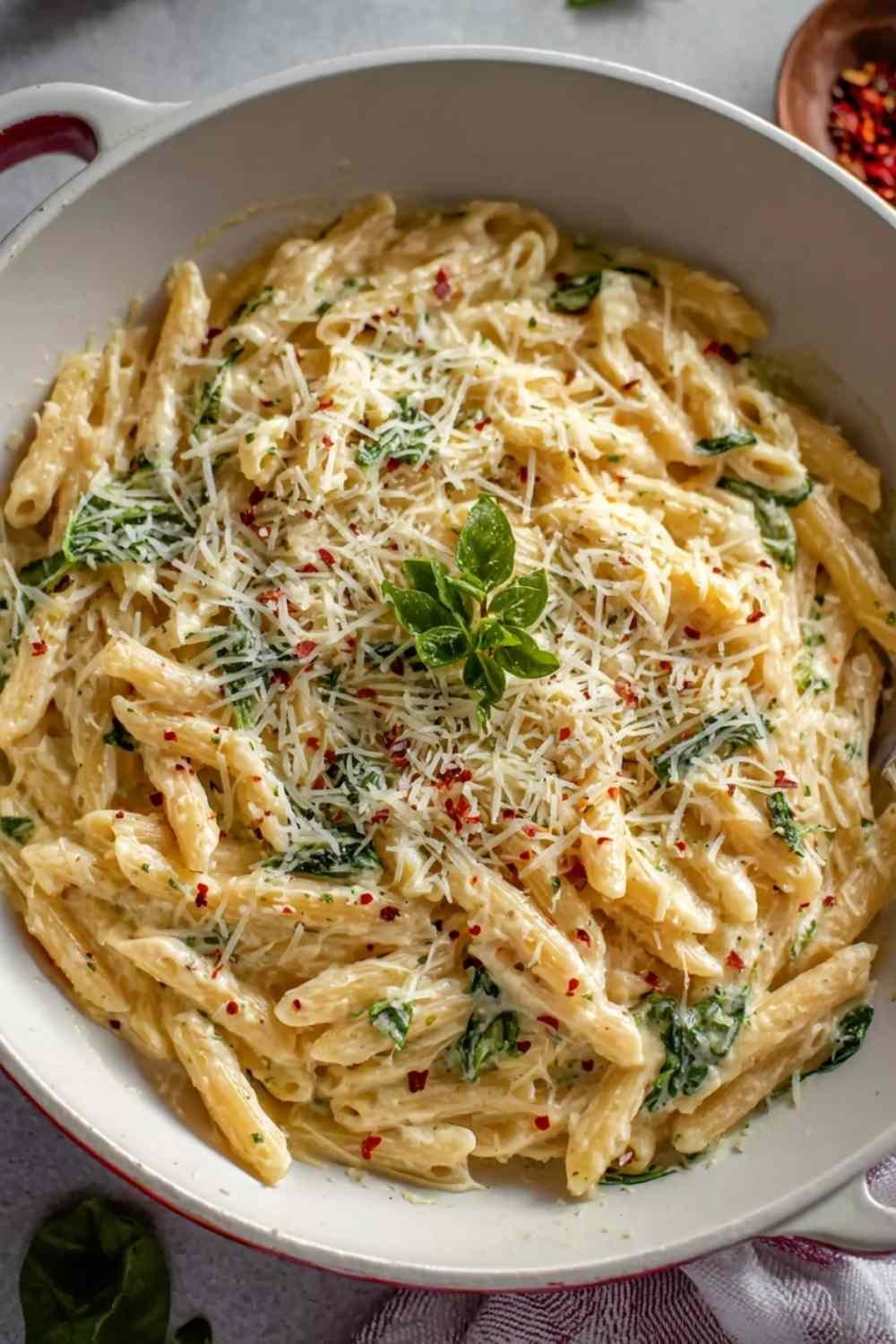 One Pot Creamy Garlic Pasta - Quick 20 Minute Dinner Recipe.