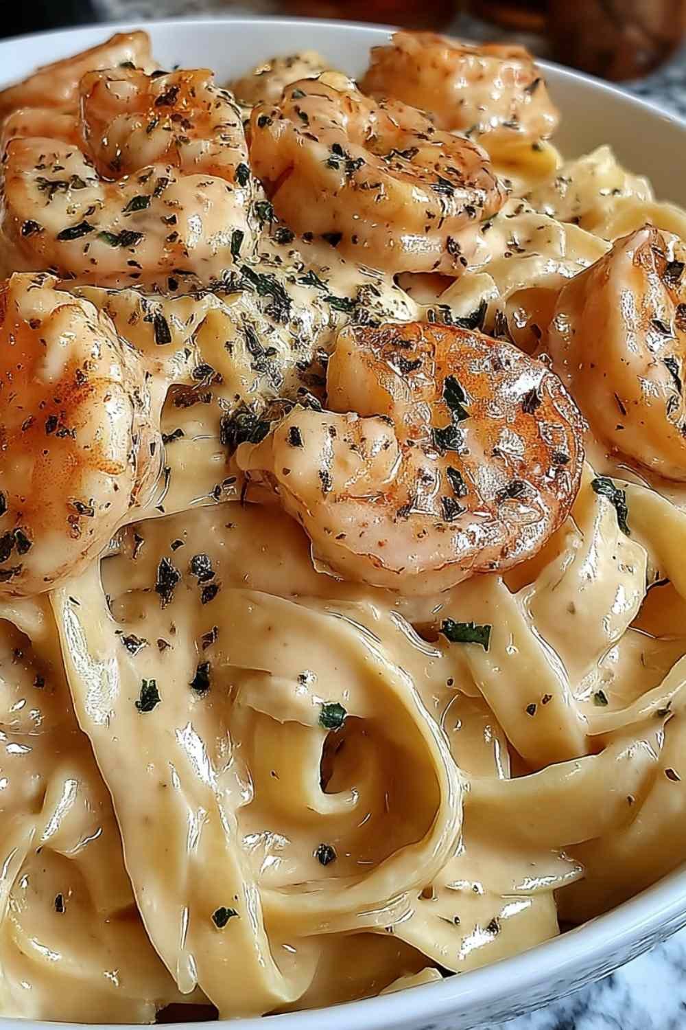 Creamy Shrimp Fettuccine Alfredo