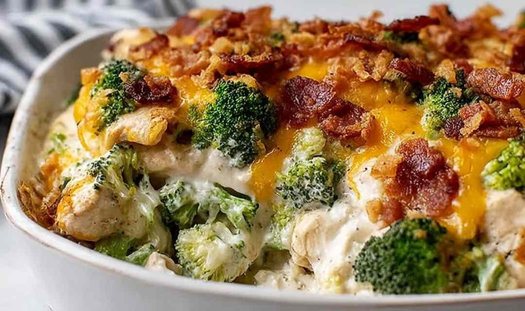 Creamy Low Carb Chicken Casserole with Broccoli and Bacon