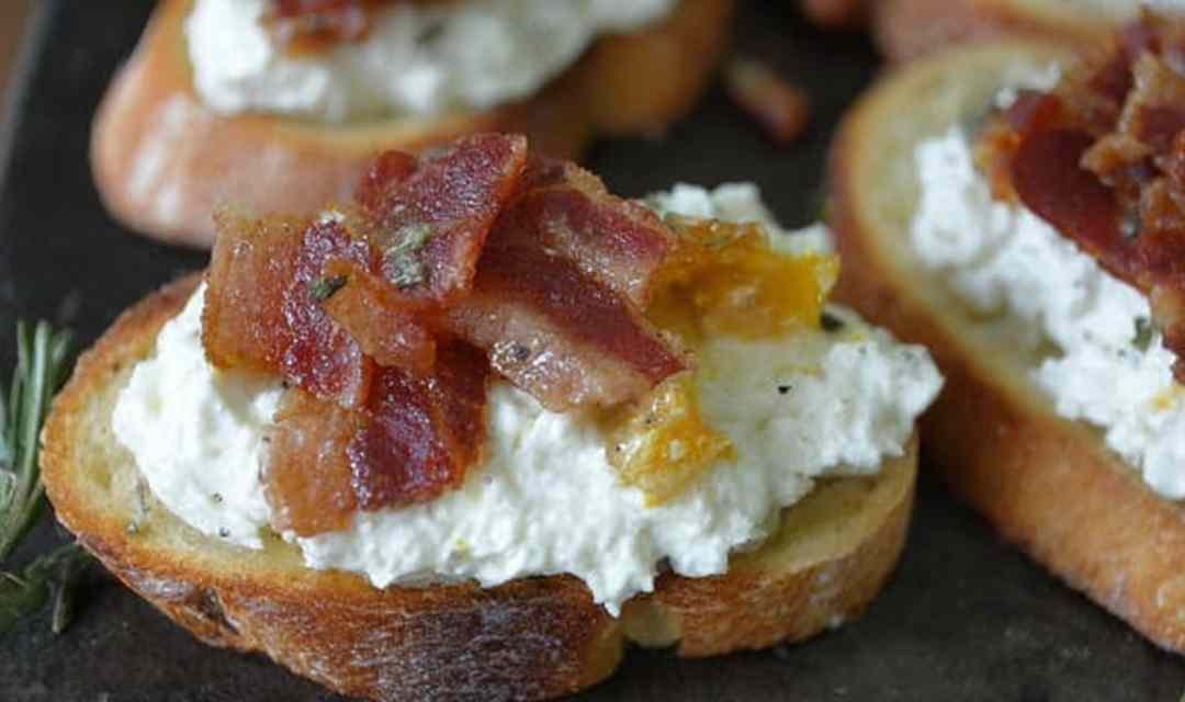 Bacon Ricotta Crostini