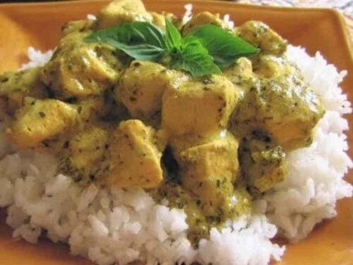 basil-chicken-coconut-curry-sauce-served-over-rice