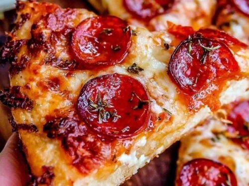 homemade-pizza-recipe-cheese-pull-slice