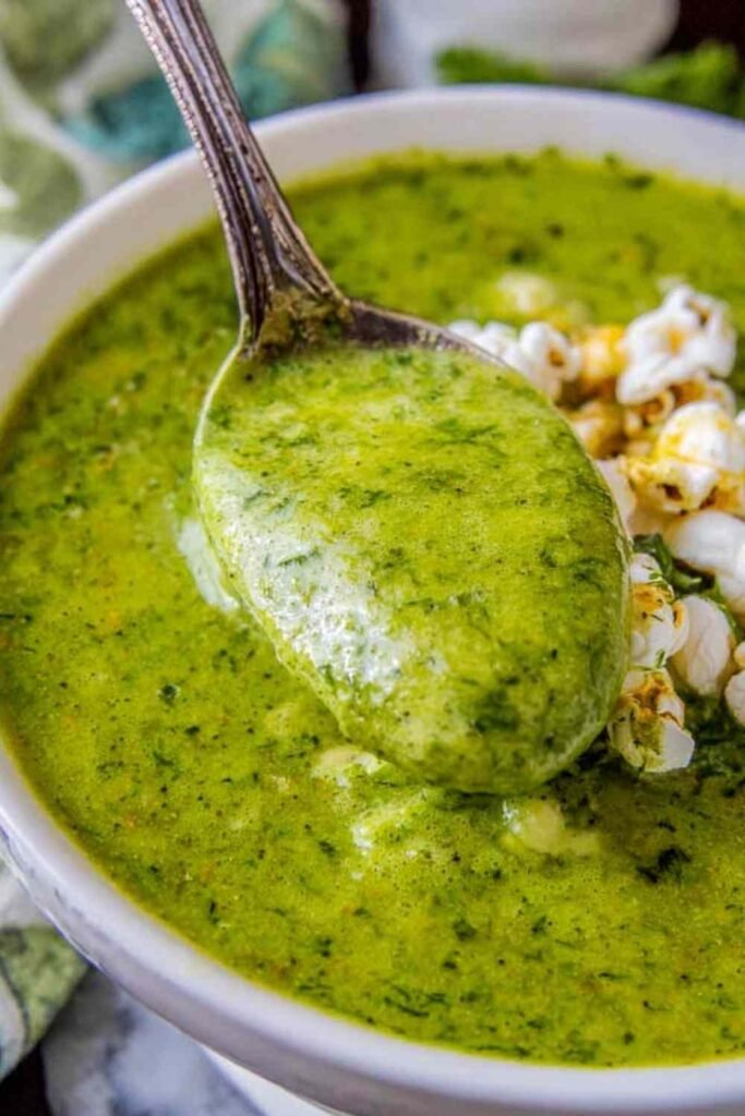 creamy-zucchini-soup-with-popcorn-garnish-bowl