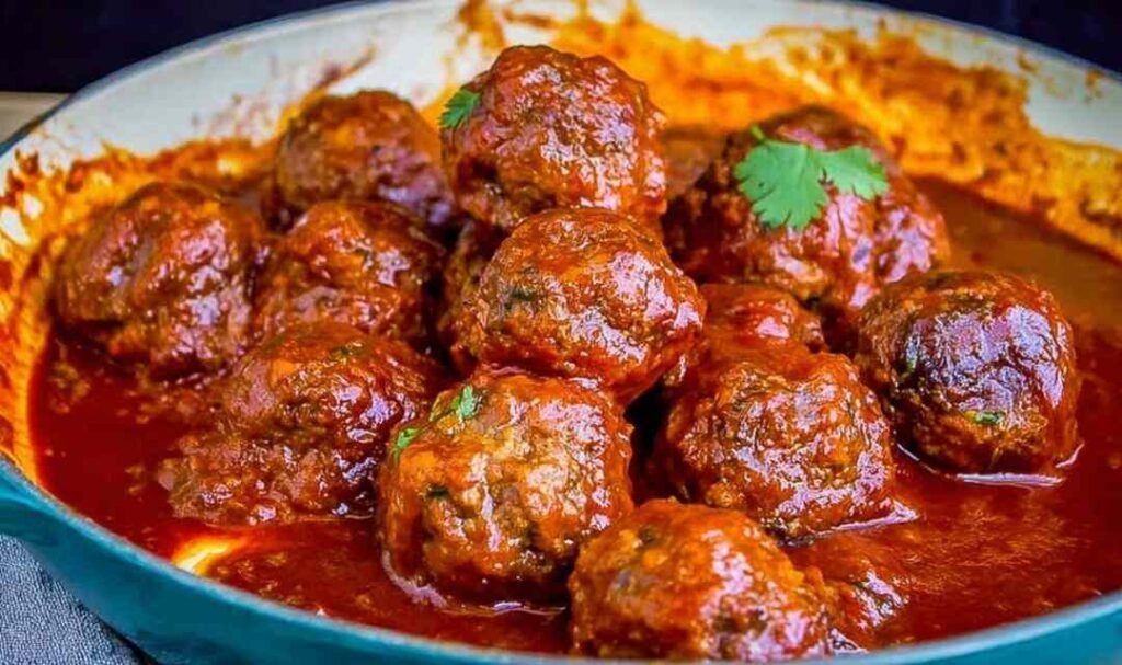easy-baked-mexican-meatballs-enchilada-sauce