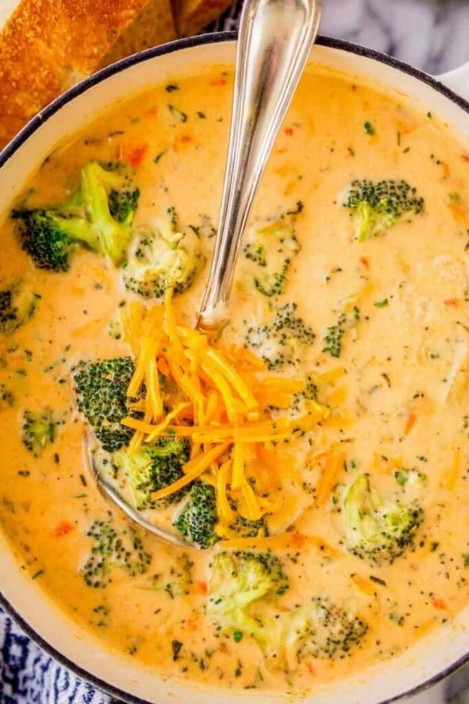 broccoli-cheddar-soup-creamy-bowl