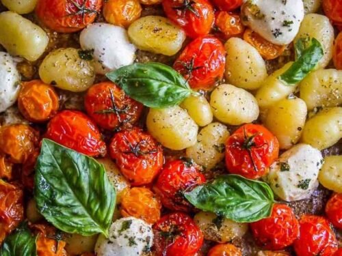 sheet-pan-gnocchi-cherry-tomatoes-mozzarella-oven
