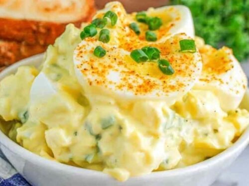 classic-egg-salad-sandwich-toasted-bread-chives