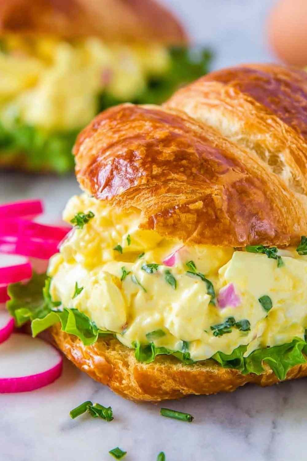 classic-egg-salad-sandwich-toasted-bread-chives