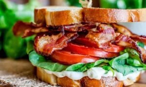 best-blt-sandwich-recipe-crispy-bacon-avocado