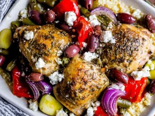 oven-baked-greek-chicken-cast-iron-skillet-veggies