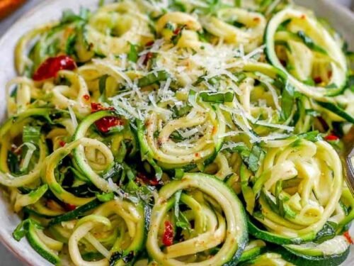 zucchini-noodles-garlic-parmesan-bowl